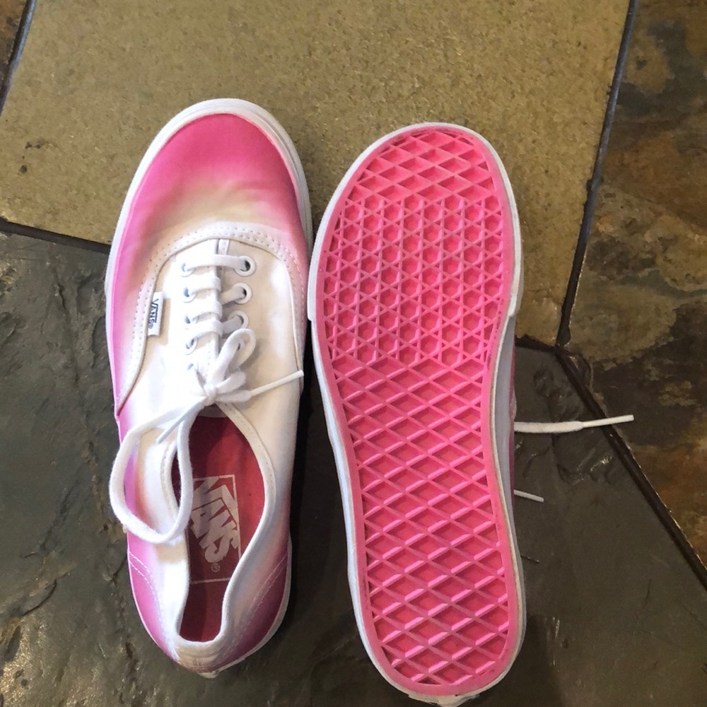 Vans - Picture 2 of 2